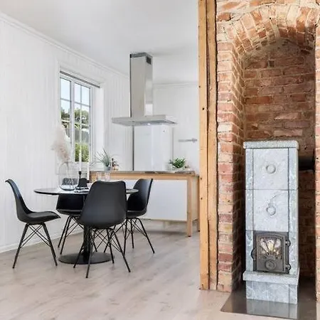 Lys Og Sentral Leilighet Med Terrasse Og Hage Lillehammer