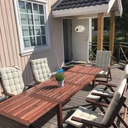 Lys Og Sentral Leilighet Med Terrasse Og Hage *